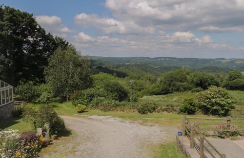 Newton Abbot House | Beckaford Cottage