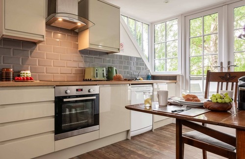 Scarborough Apartment | Beckview Studio Apartment and En-suite
