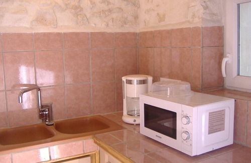 La Garde-Adhemar Bed & Breakfast | Bed and Breakfast 'Manon' with Shared Pool, Shared Garden and Wi-Fi