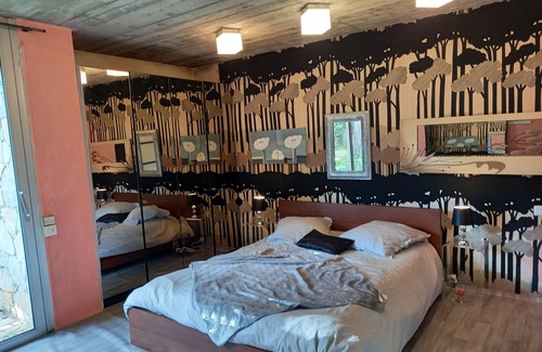 Aiguelongue Bed & Breakfast | Bed and breakfast in villa Montpellier Aiguelongue 10mins from center.