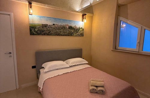 Massafra Bed & Breakfast | Bed and Breakfast 'Super Luxury' with Private Garden, Wi-Fi and Air Conditioning