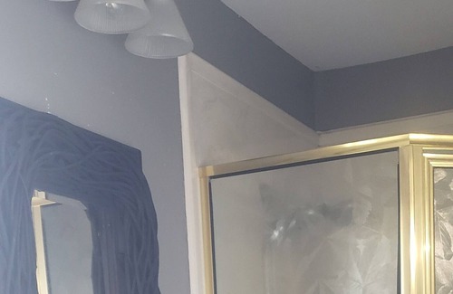 Southbelt/Ellington House | Bed room apartment close to downtown