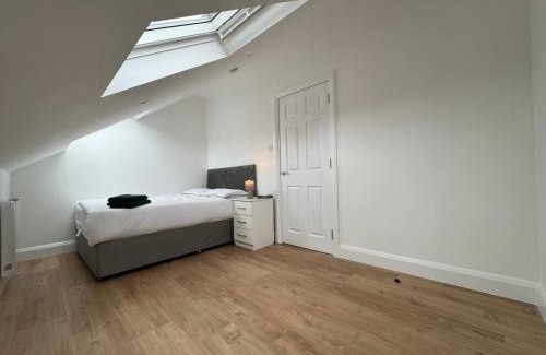 Wallington North Apartment | Beddington Park White House