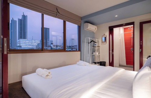 Khlong Ton Sai Hotel | Bedtime Storeys