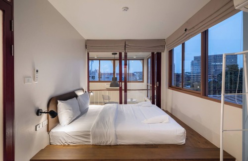 Khlong Ton Sai Hotel | Bedtime Storeys