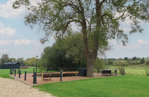 South Luffenham Cottage | Bee Hive