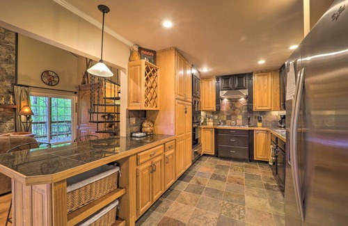 Beech Mountain House | Beech Mountain Escape w/Mtn Views & Fireplace!