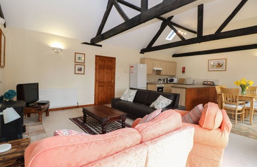 Wood Norton Cottage | Beechwood