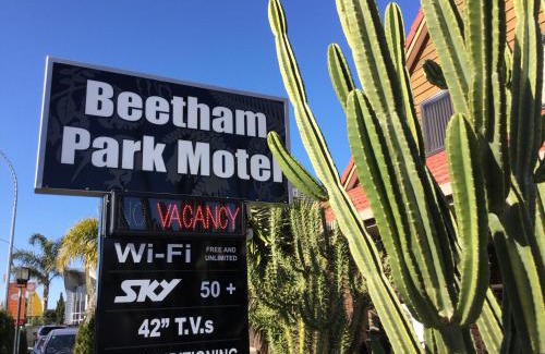 Hamilton North Hotel | Beetham Park Motel
