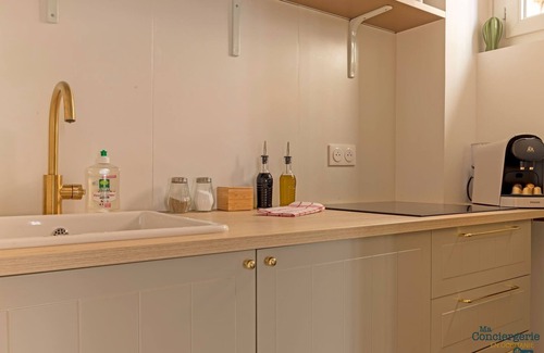 Saint - Michel Apartment | BEETHOVEN · St-Michel -Métro/Tram - Stadium