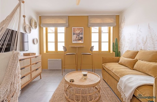 Saint - Michel Apartment | BEETHOVEN · St-Michel -Métro/Tram - Stadium