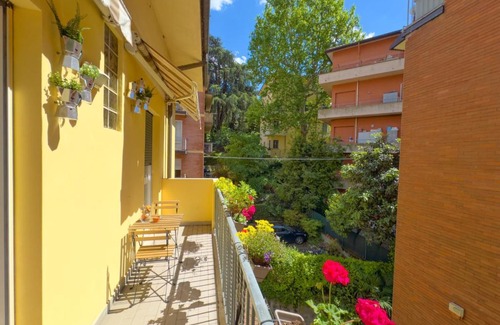 Santo Stefano Apartment | BeHappy 3 ensuite bedrooms Near Rizzoli