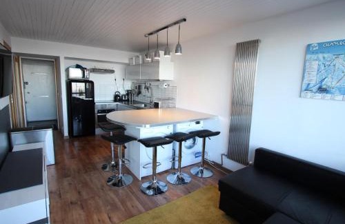 Chamrousse Apartment | Bel appartement 3 pièces + cabine, pied des pistes, Chambrousse - FR-1-549-21