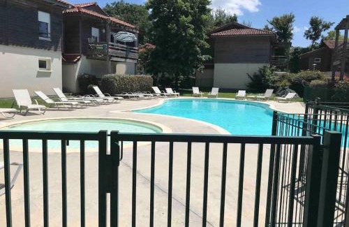 Aureilhan Apartment | Bel appartement T3 dans résidence 3* à 50 m du lac