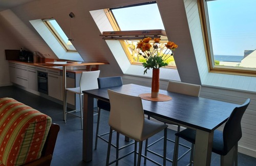 Santec Apartment | Bel Appt Indep, vue mer Dans Maison Individuelle Avec Magnifique Jardin Arboré