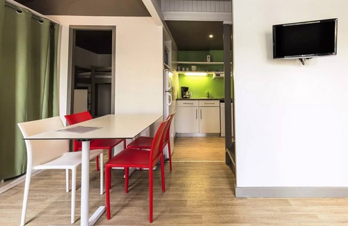 Les Estagnots Apartment | Belambra Clubs and Residence Seignosse - Estagnots - Classic Duplex Apartment 1 Bedroom 5 People Sleeping area Terrace Pine forest