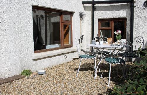 Lindale House | Bell Hill Cottage