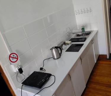 Bayswater Apartment | Bella & Anastasia