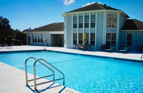 Oak Condo | BELLA KAYA Condo - Gulf Shores AL - 2nd Floor Corner Condo Unit with Amenities