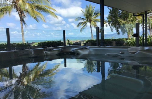 Machans Beach House | Bella Ohana Oceanfront Escape