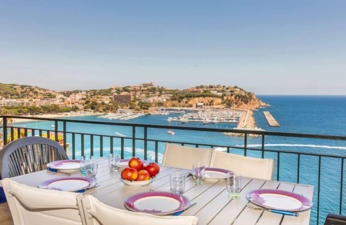 Sant Feliu de Guixols Apartment | Bella Vista by Interhome