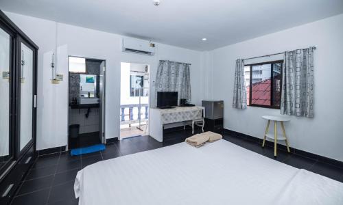 Nanai Road House | Belle Cose Guest House Phuket