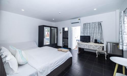 Nanai Road House | Belle Cose Guest House Phuket