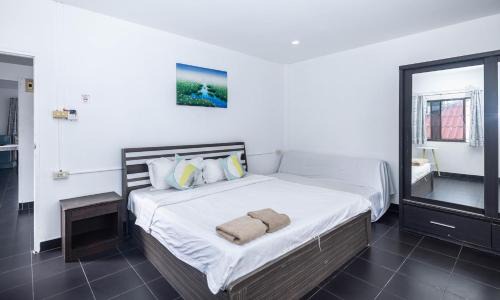 Nanai Road House | Belle Cose Guest House Phuket