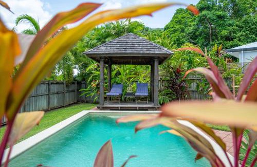 Palm Cove House | Belle Escapes Villa Latania Palm Cove