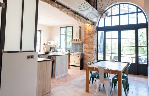 Saint-Hilaire-de-Lusignan House | Belle Maison de Village Pour 20p Avec Piscine - sud Ouest - Entre Bdx & Toulouse