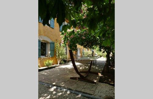 Valensole House | Belle longère au calme - L'auguste maison d'hôtes