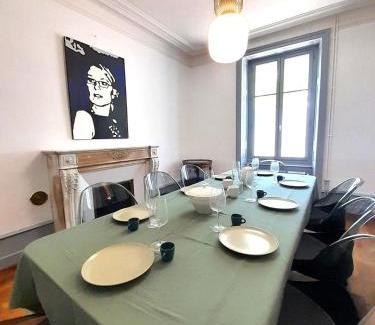Chateauroux House | Belle Maison centrale 8 pers- patio- wifi