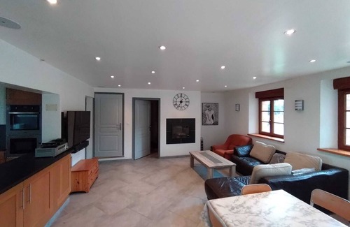 Englancourt House | Belle Maison de Campagne au Centre du Village Surplombant la Vallée de L'oise