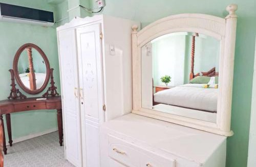 Laborie Apartment | Belle View Apartment Villa - Cactus