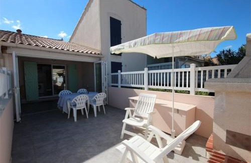 Portiragnes-Plage Villa | Belle villa climatisée 4-5 couchages 2 terrasses piscine commune parking dans résidence sécurisée 200m de la mer LRMA45