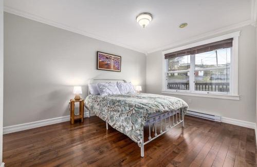 Terra Nova House | Belle Vue Cottage - Upper Island Cove