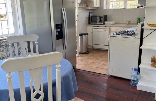 Keizer Hill House | 'Bellehaven' South Coast Beach Vacation Home