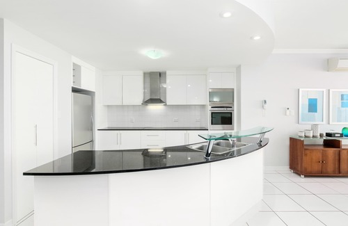 Trinity Beach Apartment | Bellevue At Trinity Beach