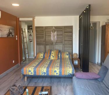 Nerondes Apartment | Bellevue