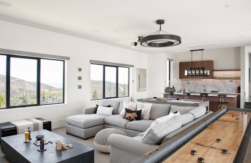 Glen Ellen Villa | Belleza by AvantStay | Hilltop Mansion w/Pool & Ultra Modern Interior