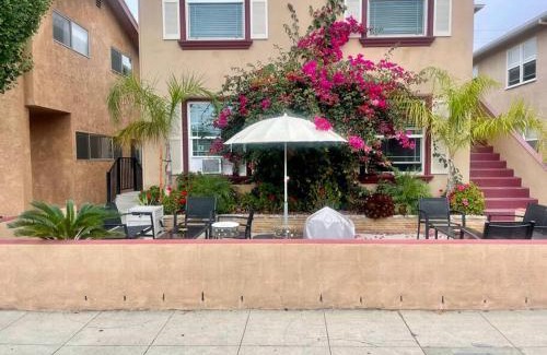 Belmont Shore Apartment | Belmont Shore Beach Bungalow, 2 min walk to town!