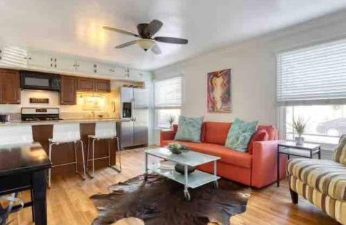 Belmont Shore Apartment | Belmont Shore Beach Bungalow, 2 min walk to town!