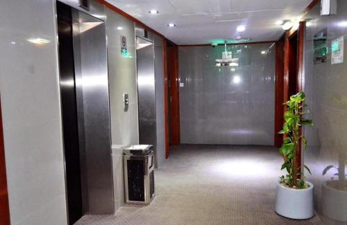Madinat Zayed Hotel | Belvilla Top Stars Hotel Near Gold Souk