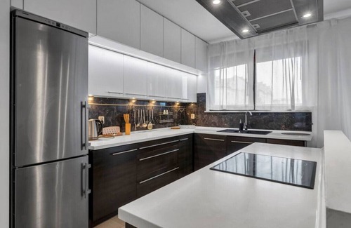 Gorce Apartment | Bemowo Business Apt - 2 bedrooms, 62m2, Parking, Metro & Park by Rentujemy