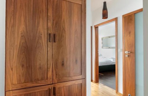 Bemowo Apartment | Bemowo Kocjana 2-Bedroom Apartment by BookingHost