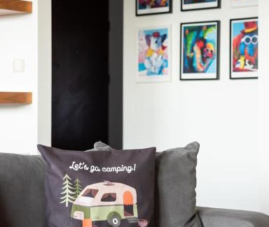 Bemowo Apartment | Bemowo Kocjana 2-Bedroom Apartment by BookingHost