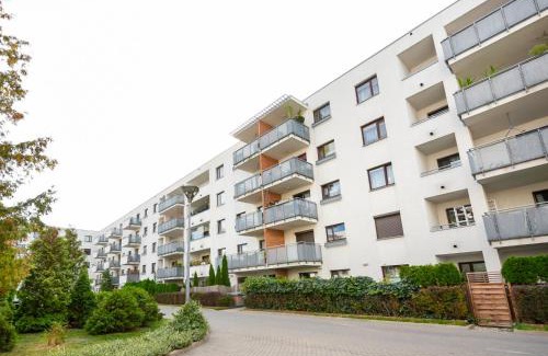 Bemowo Apartment | Bemowo Kocjana 2-Bedroom Apartment by BookingHost