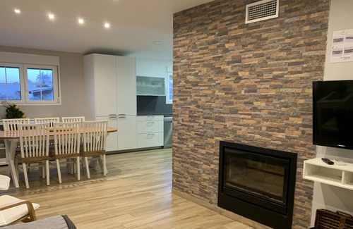 Deltebre Villa | BENASHA, swimming pool, garden, barbecue, parking, air conditioning, dining porch.