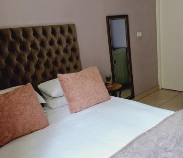 South Beach Apartment | Bencorrum Mews Self-catering apartment