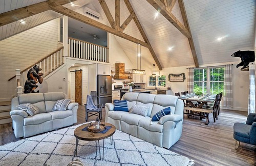 Benezette Cabin | Benezette Cabin w/Hot Tub, Grill & Mtn Views